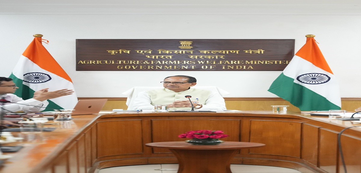 Insurance companies were handing farmers claims of 1, 3, and 5 rupees; an enraged Shivraj Singh made this big announcement.