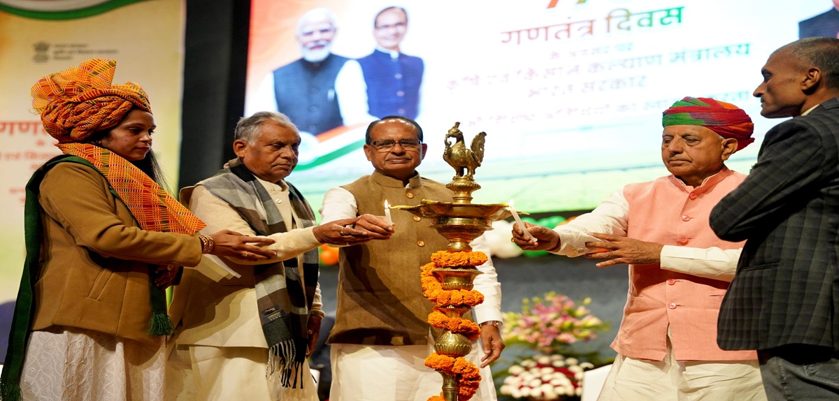 Shivraj Singh Chouhan interacted with the farmers, the special guests of the 77th Republic Day.